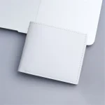 portefeuille homme en cuir blanc
